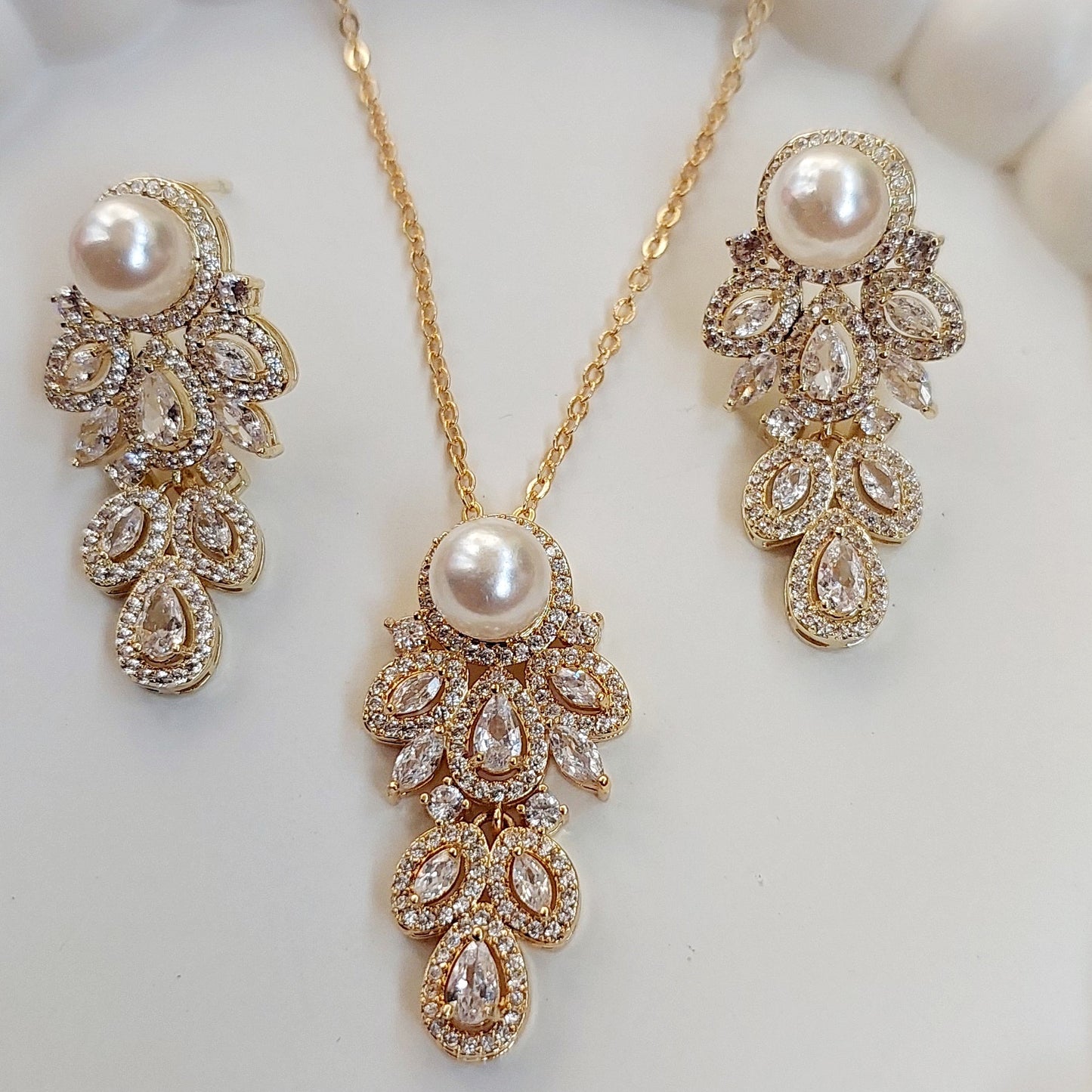 18k Gold Plated High Quality pearl and CZ Necklace