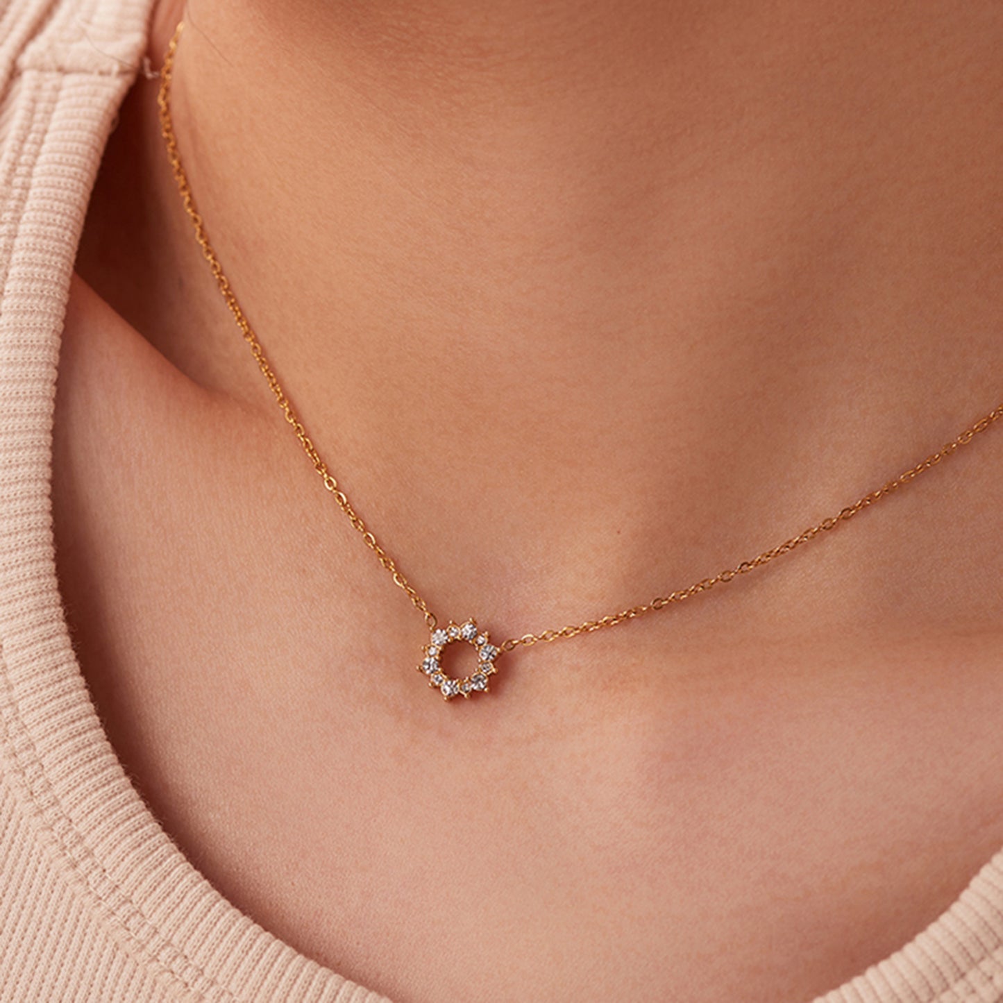 18k Gold Plated Dainty Zircon Ring Shape Pendant Necklace