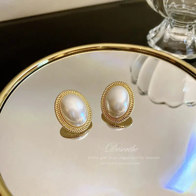 Oval Shape Pearl Earrings