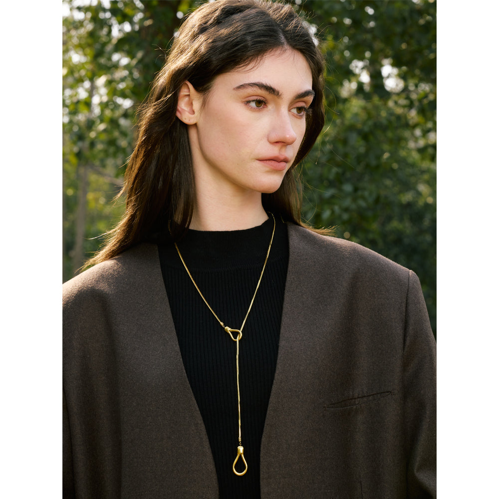 Hook & Loop Snake Chain Necklace