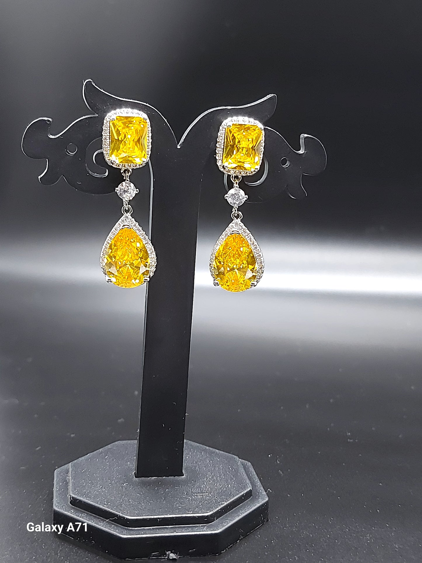 Water Drop Zircon Yellow Stone Earrings