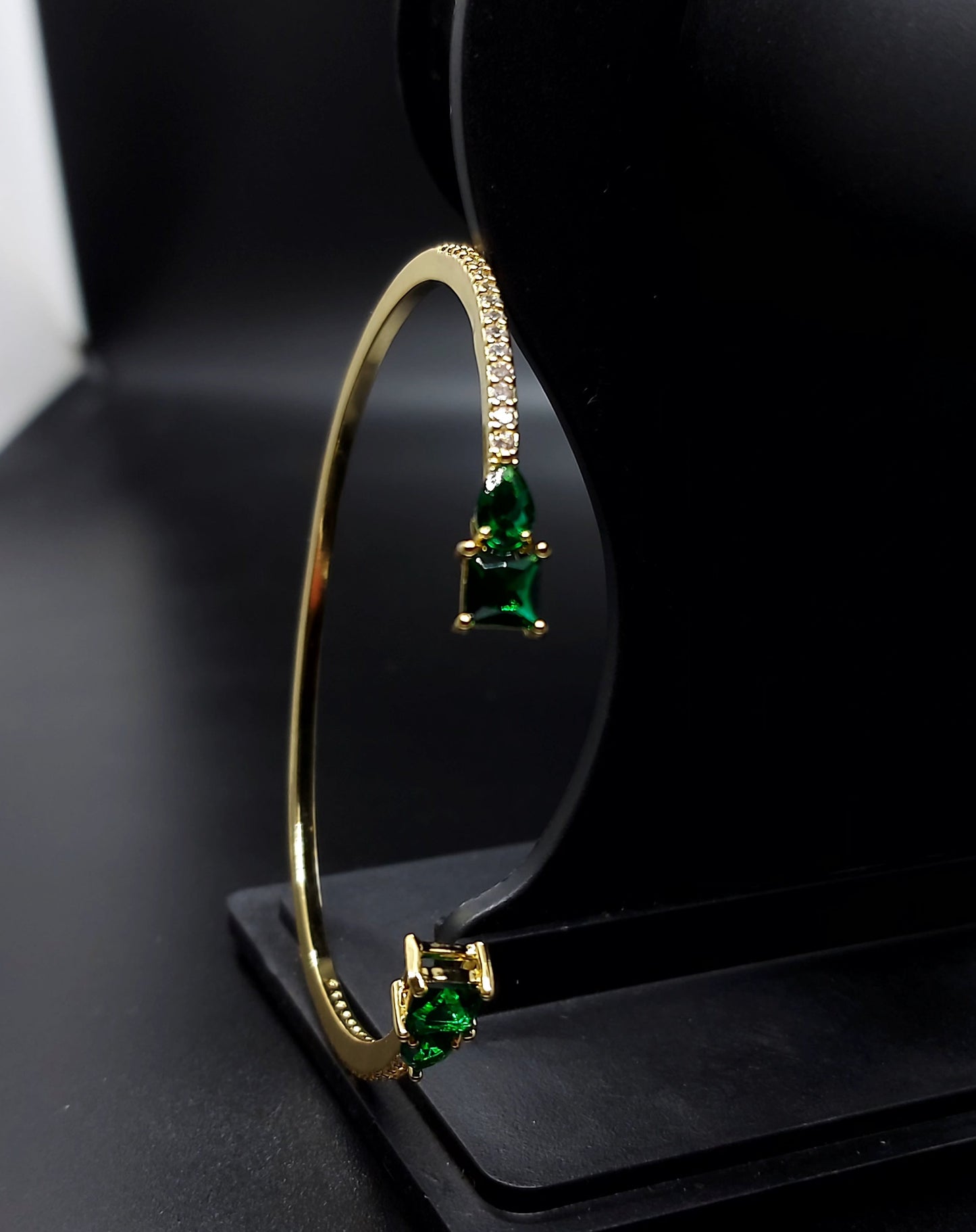 18k Gold Plated Adjustable Bangle Bracelet.