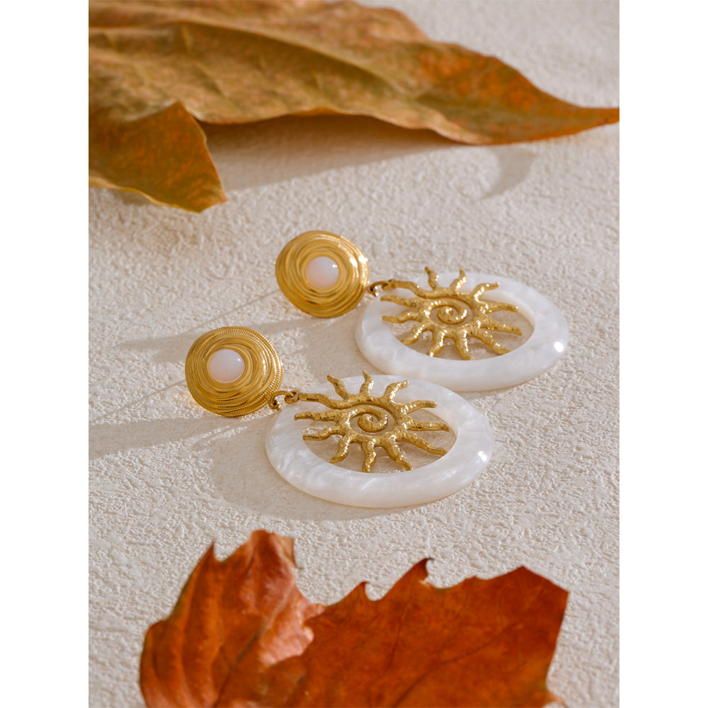 Sunburst Shell Hangings
