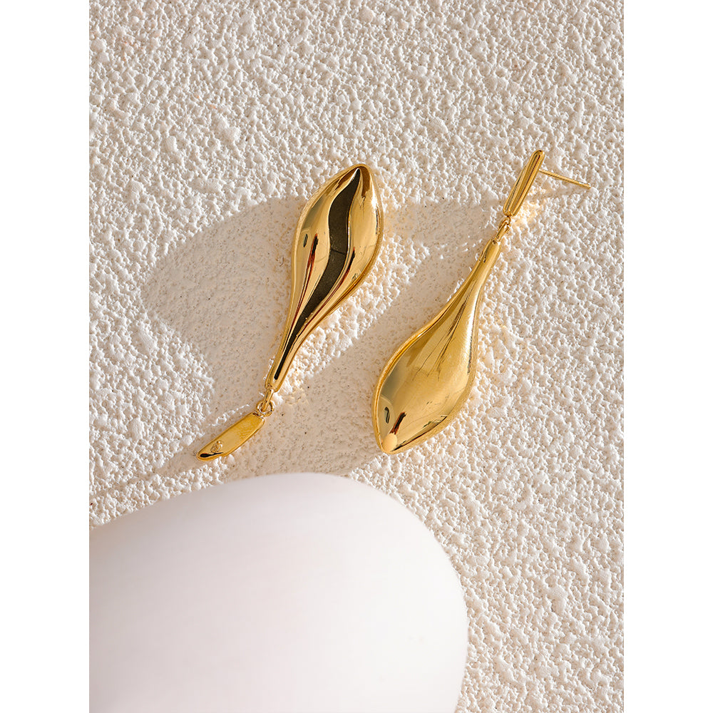 Sculpted Teardrop Hangings