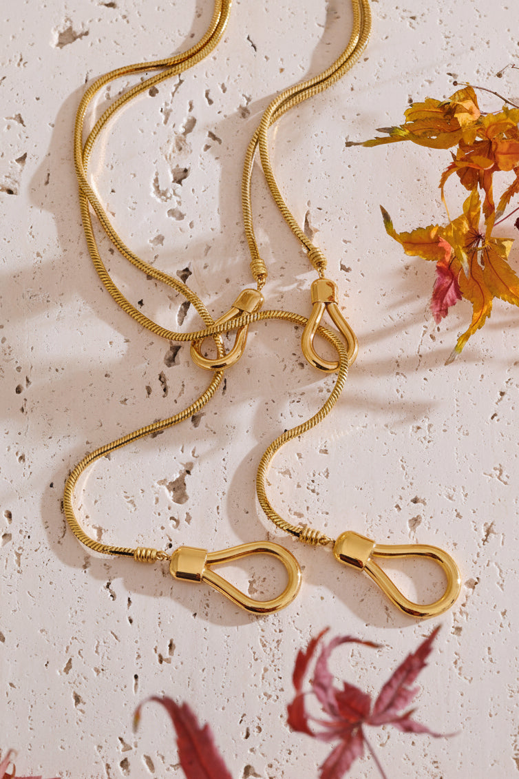 Hook & Loop Snake Chain Necklace