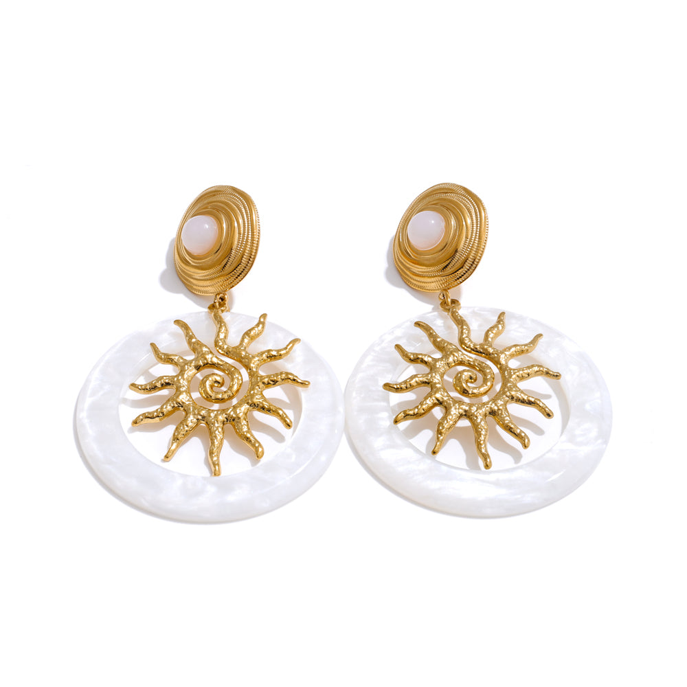 Sunburst Shell Hangings