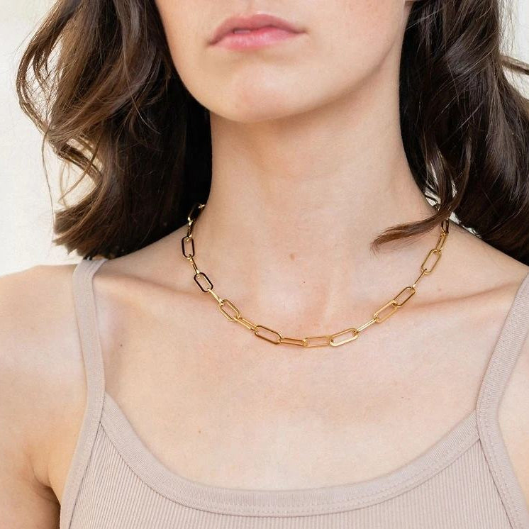 Bold Interlocking Oval Necklace