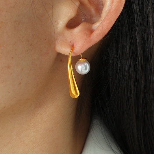 Pearl Tip Ear Hooks