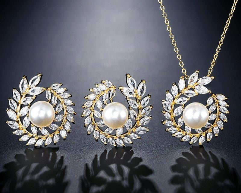 Luxury Leaf Cubic CZ and Pearl Necklace Set