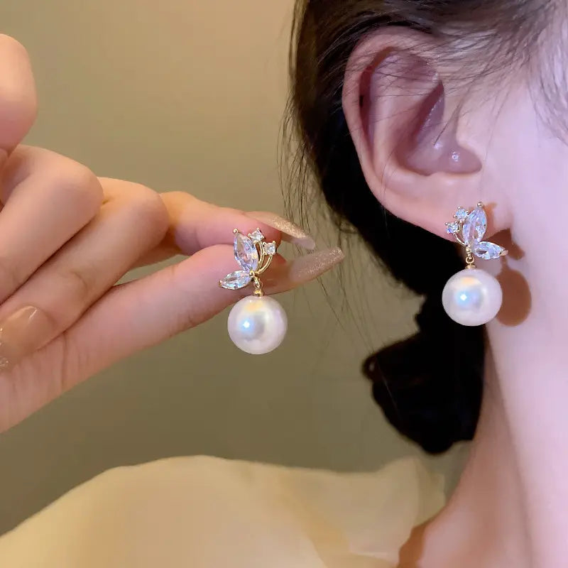 Butterfly Zircon Pearls Earrings