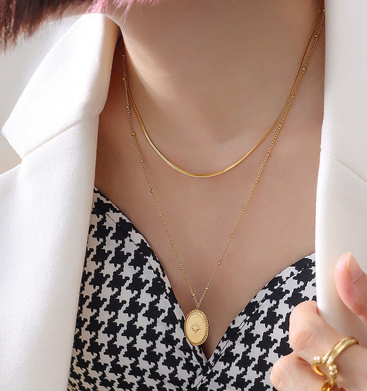 18K Gold Plated Eight-pointed Star Oval Pendant Necklace
