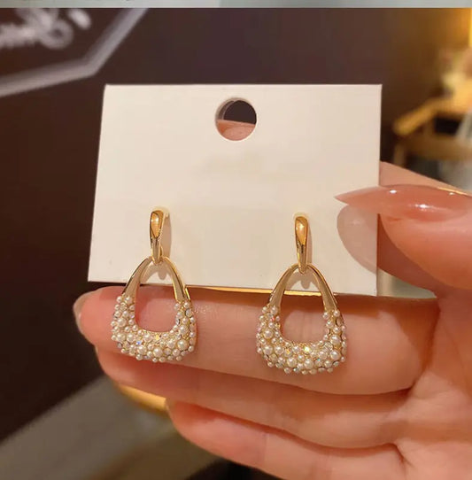 Geometric Droplet Shape Earrings