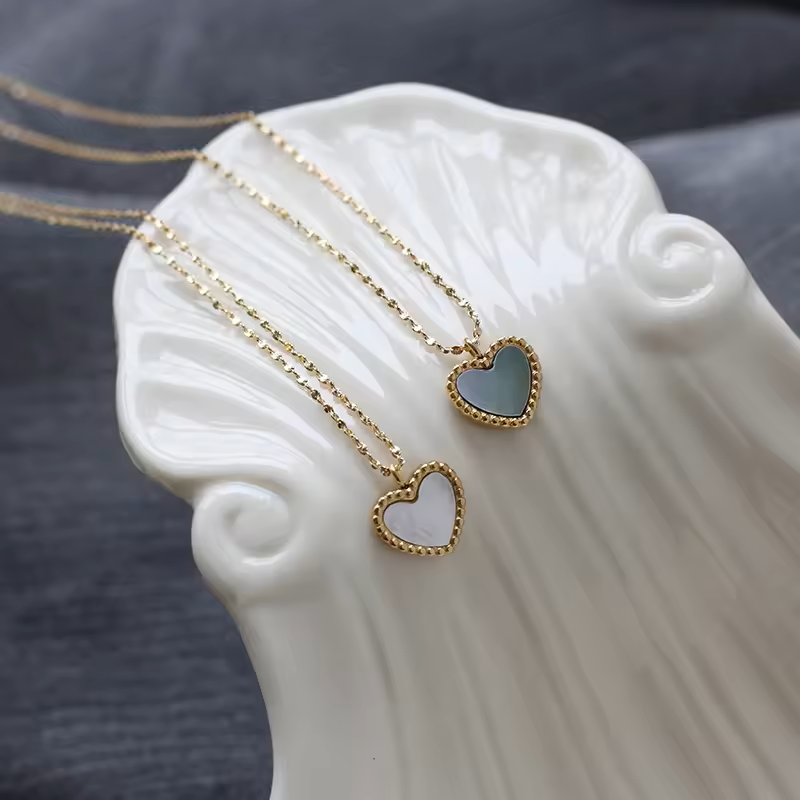 18k Plated Grey and White Shell Heart Shiny Necklace