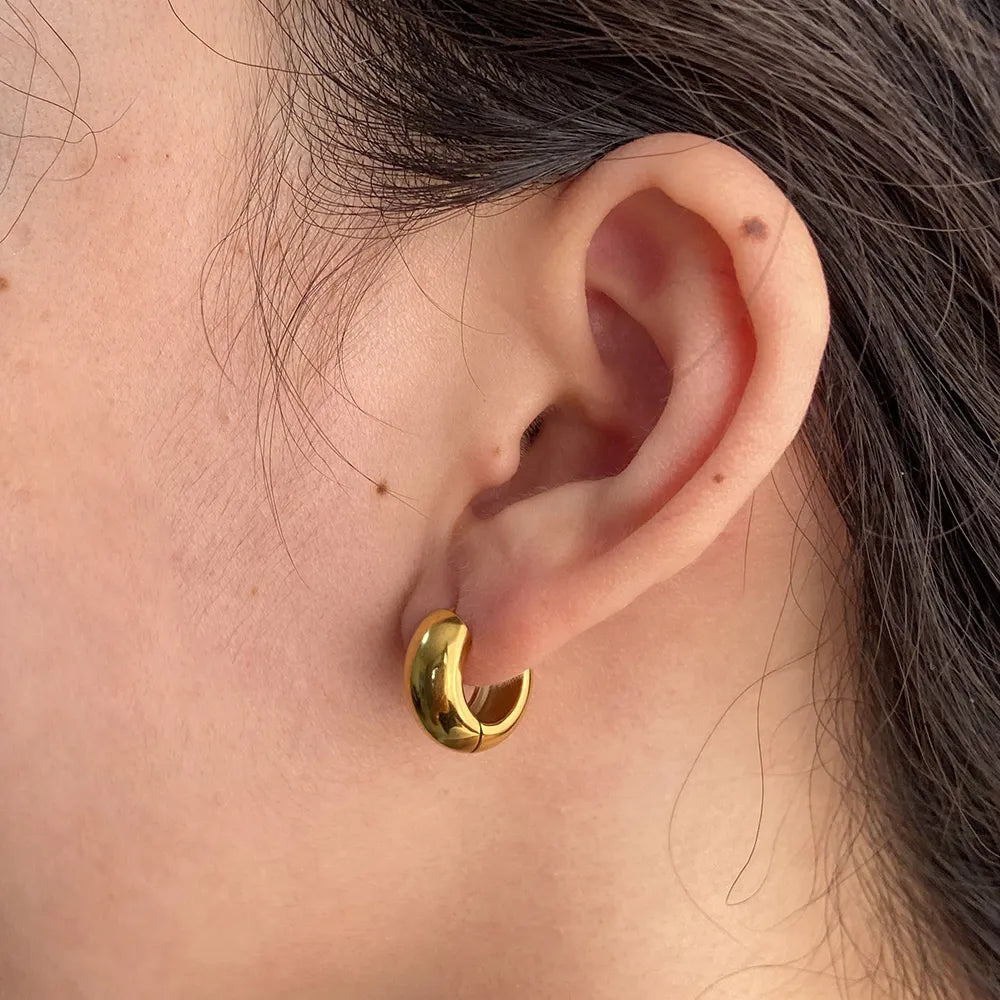 Cambered Surface Chunky Simple Hoop Smooth Earrings